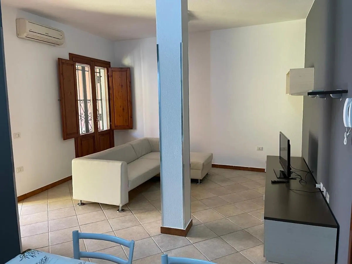 Pauli'S Holiday House Monserrato Appartement